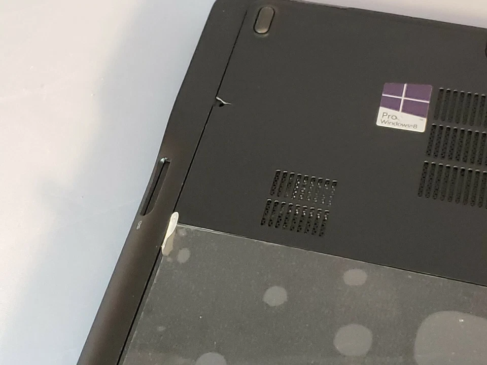 DELL LATITUDE E7250 | i5-5300 @ 2.30GHZ | 8GB RAM | 256GB SSD | NEW BATT | NO OS - Image 2 of 4