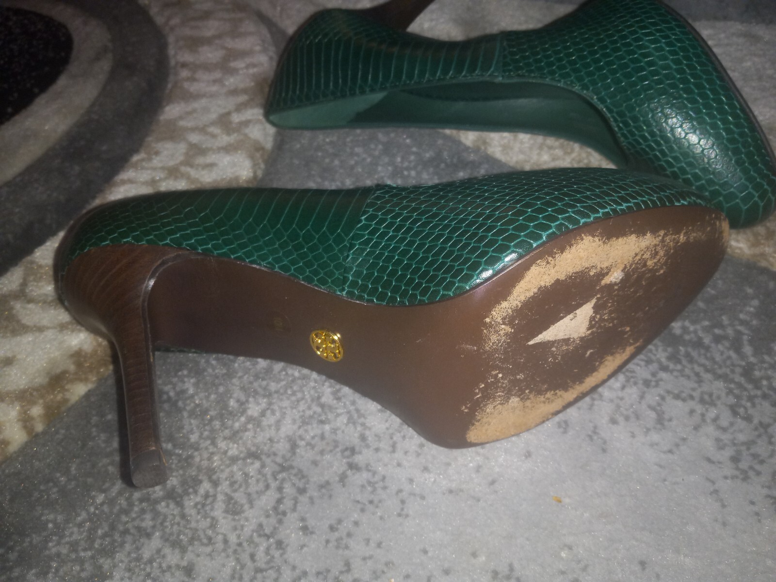 tory burch pumps