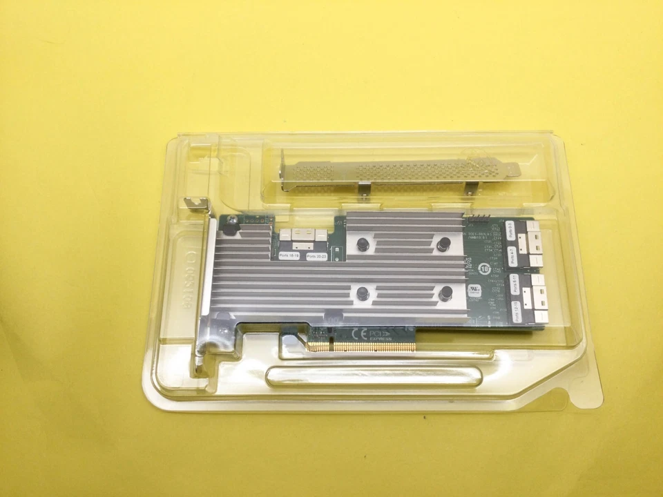 Tarjeta adaptadora PCIe BROADCOM LSI SAS 9306-24I 12 GBPS 12 GB/S Foto 3 de 3