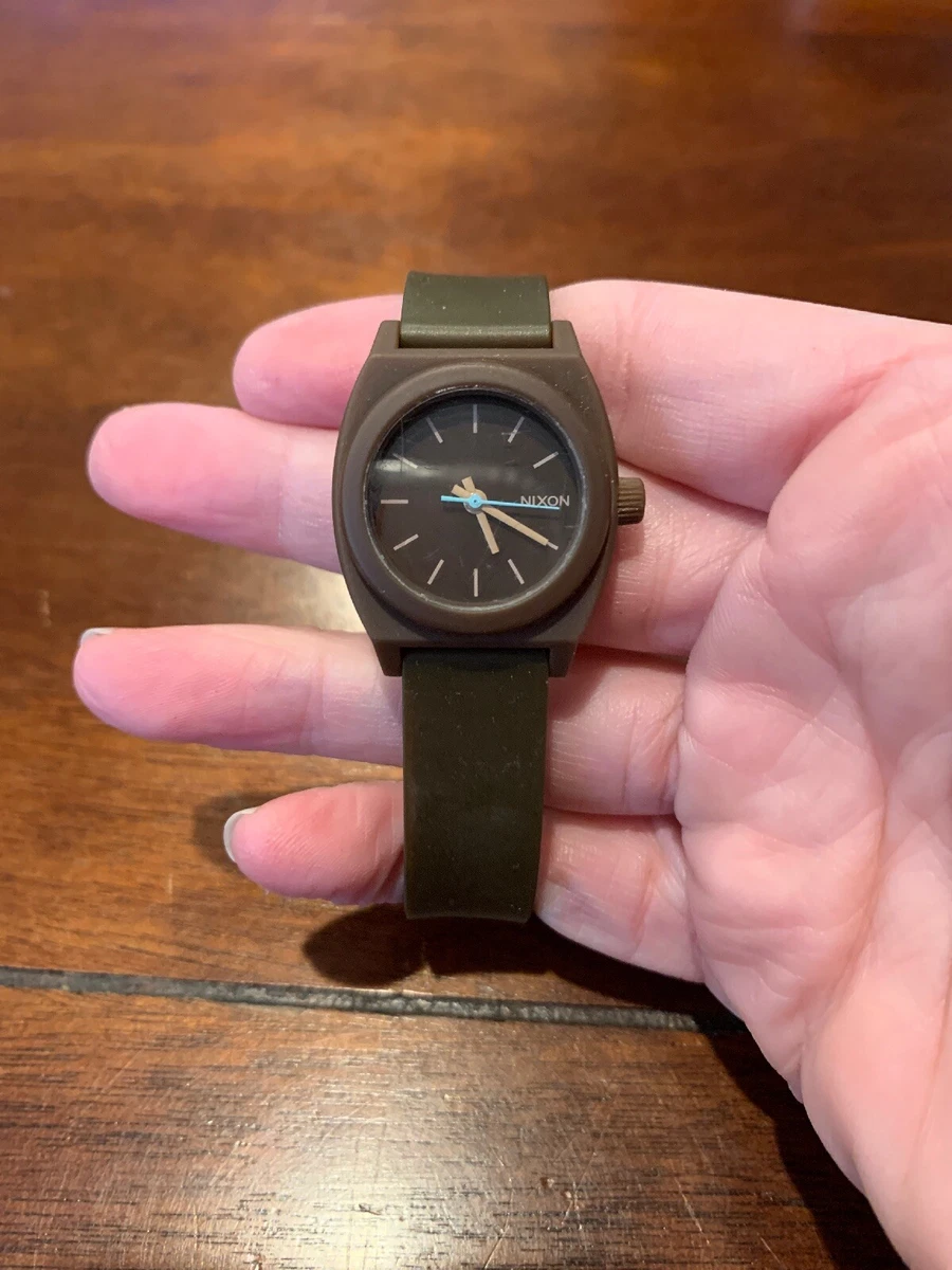 Nixon Womens Watch Brown Rubber Band Minimized Japan Movement TD