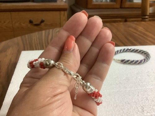 ROLL-ON KUMIHIMO PATRIOTIC Beaded Bracelet Handmade RED WHITE BLUE FLAG - Picture 2 of 6