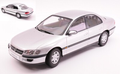 TRIPLE 9 1/18 OPEL OMEGA B 1996 SILBER MODELLBAU STATISCHES MODELL DIECAST