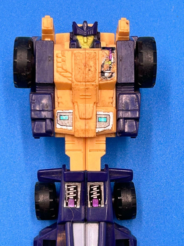 Vintage Transformers G1 Triggercon Ruckus Action Figure Hasbro 1988 - Image 2 of 4