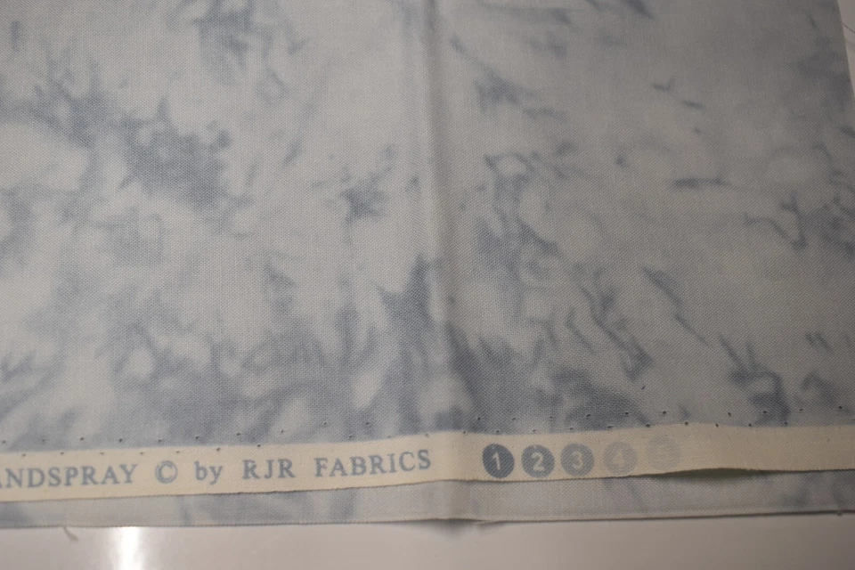 Cotton FAT QUARTER handspray RJR FABRICS batik style marble LIGHT BLUE mottled - Image 3 of 3