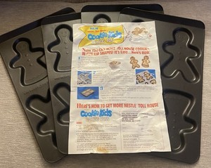 4 Nestle Toll House Cookie Kids Baking Pans & Insert 1990’s Mail-In Promo Offer
