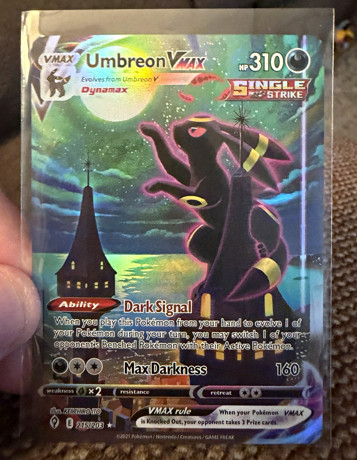 Pokemon TCG Umbreon VMAX 215/203 Evolving Skies Secret Rare Holo English