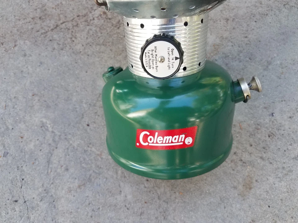 复古 1964 年 Coleman 220F 灯笼,完整,需要服务 — 第 3/4 张图片