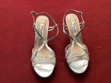 Nina New York Women  s Silver Sandals Size 7