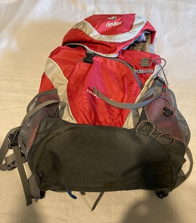 Deuter Wanderrucksack Zugspitze 25 rot grau ca. 25 Liter diverse Taschen