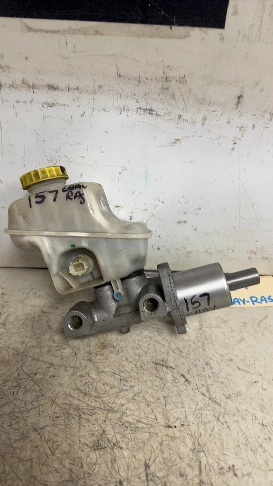 06-07 DODGE MAGNUM CHARGER CHRYSLER 300 BRAKE MASTER CYLINDER — 第 4/4 张图片