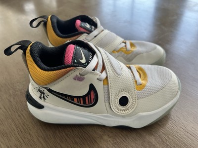 Nike Team Hustle D11 Low Doodles Size 12C - FJ7689-101