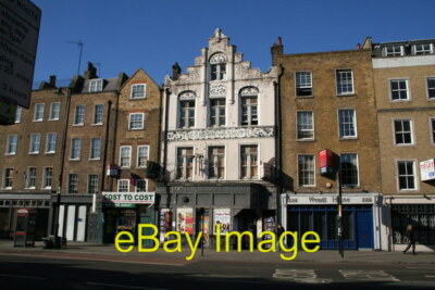 Foto 6x4 Die ''Krone und Shuttle'' Shoreditch High Street um 2008