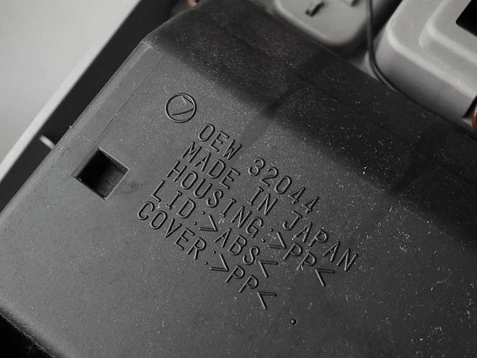 2003-2008 Subaru Forester Luz de lectura Lámpara Almacenamiento Gafas de sol OEM Foto 3 de 4