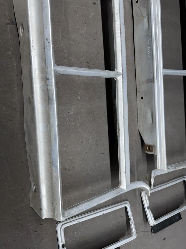 Luz trasera Chevy Caprice 1977-1979 luz trasera borde envolvente lámpara carcasas moldura Foto 4 de 4