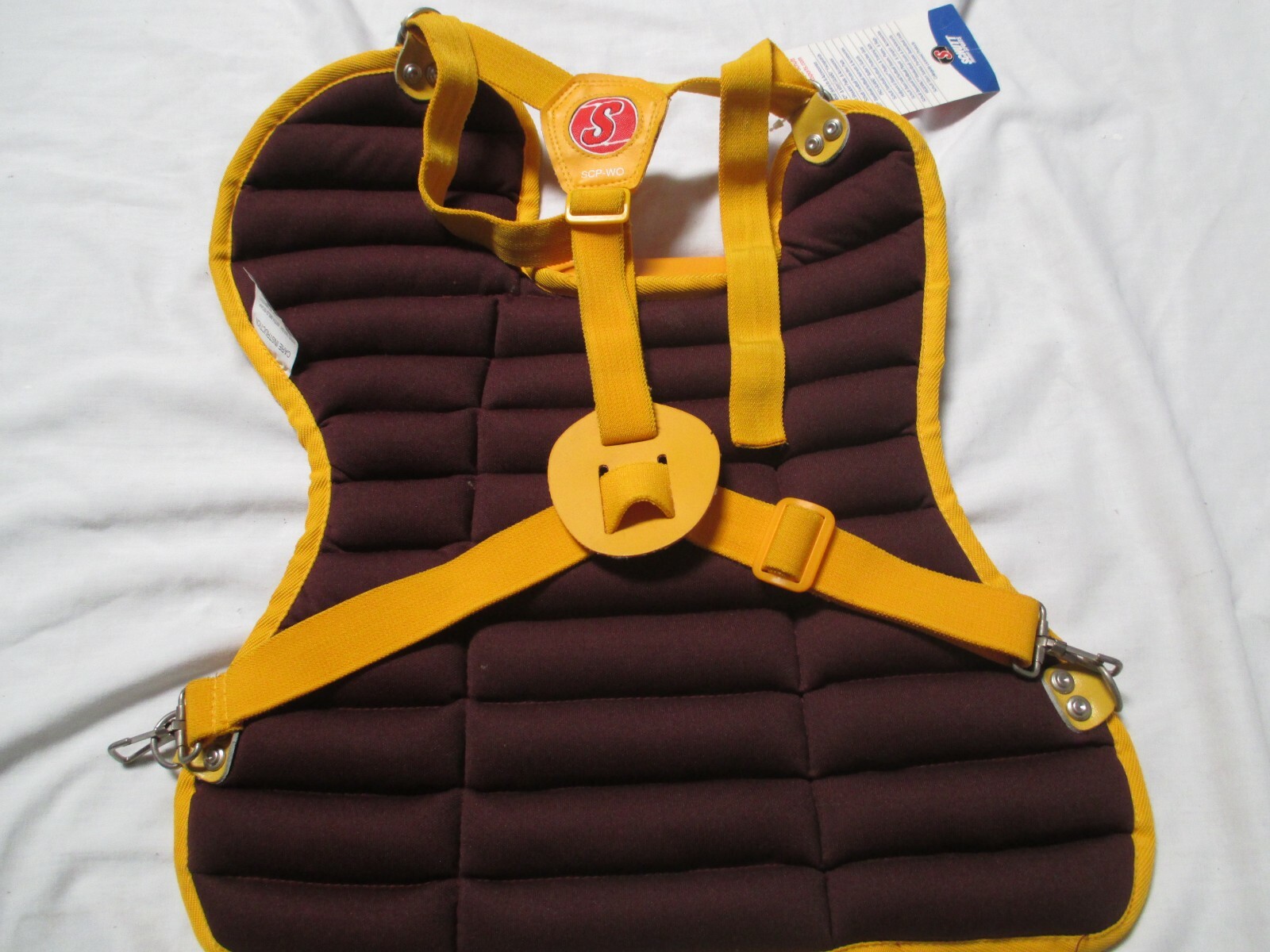 SCHUTTT SCPWO MAROON/GOLD BASEBALL/SOFTBALL CATCHERS CHEST PROTECTOR