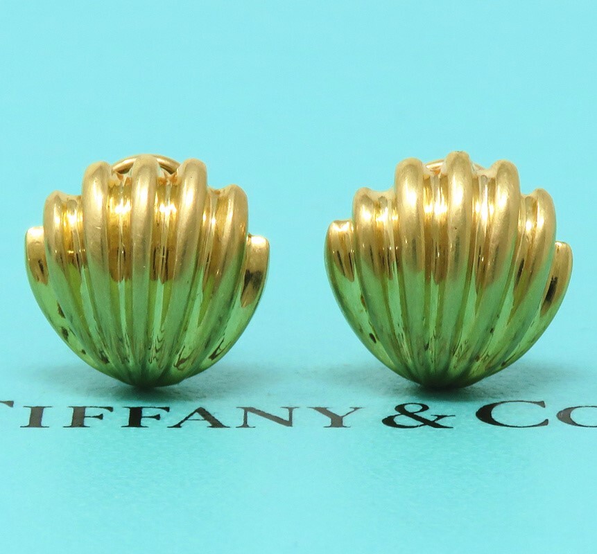 NYJEWEL Tiffany & Co. 18k Yellow Gold Shell Clip … - image 1