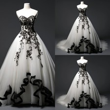 Gothic Black Wedding Dresses Strapless Lace Vintage Sleeveless Bridal Gowns