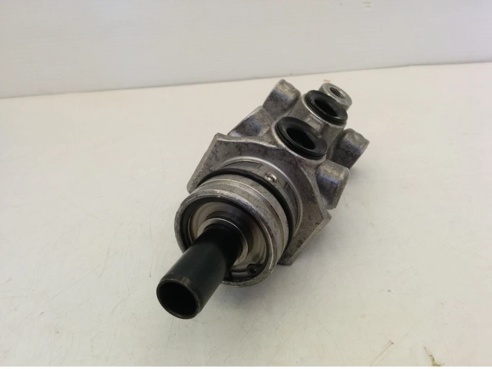 PARTS MASTER 10-3076 MASTER CYLINDER, NIB - Image 4 of 4