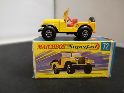 W895 - Matchbox Superfast MB72 STANDARD JEEP MIT BOX