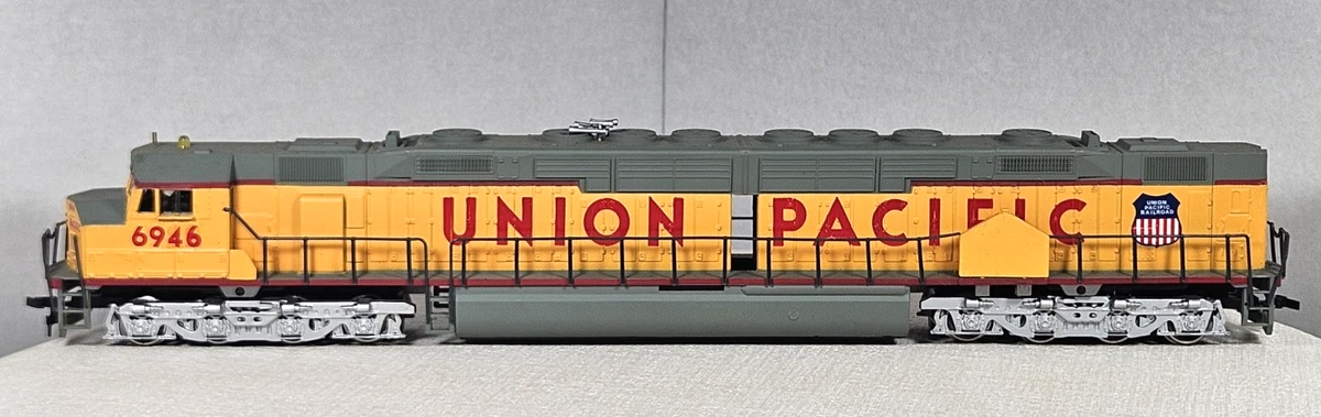 Bachmann HO Union Pacific Railroad Diesel Locomotive Model