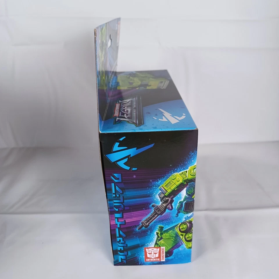 New Transformers Legacy Velocitron Speedia 500 Voyager Class Road Hauler NEW - Image 4 of 4