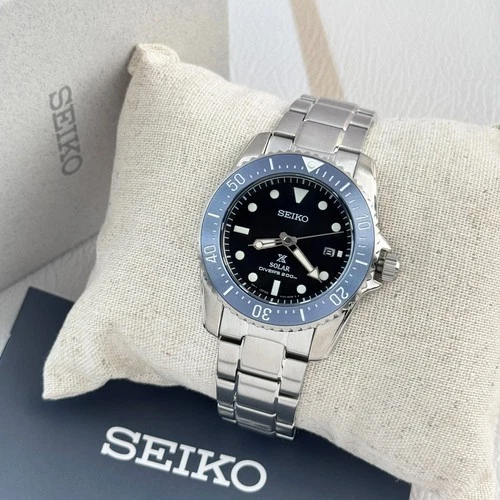 Seiko Men's Prospex Sea Black Dial Stainless Steel Solar Diver Watch SNE569