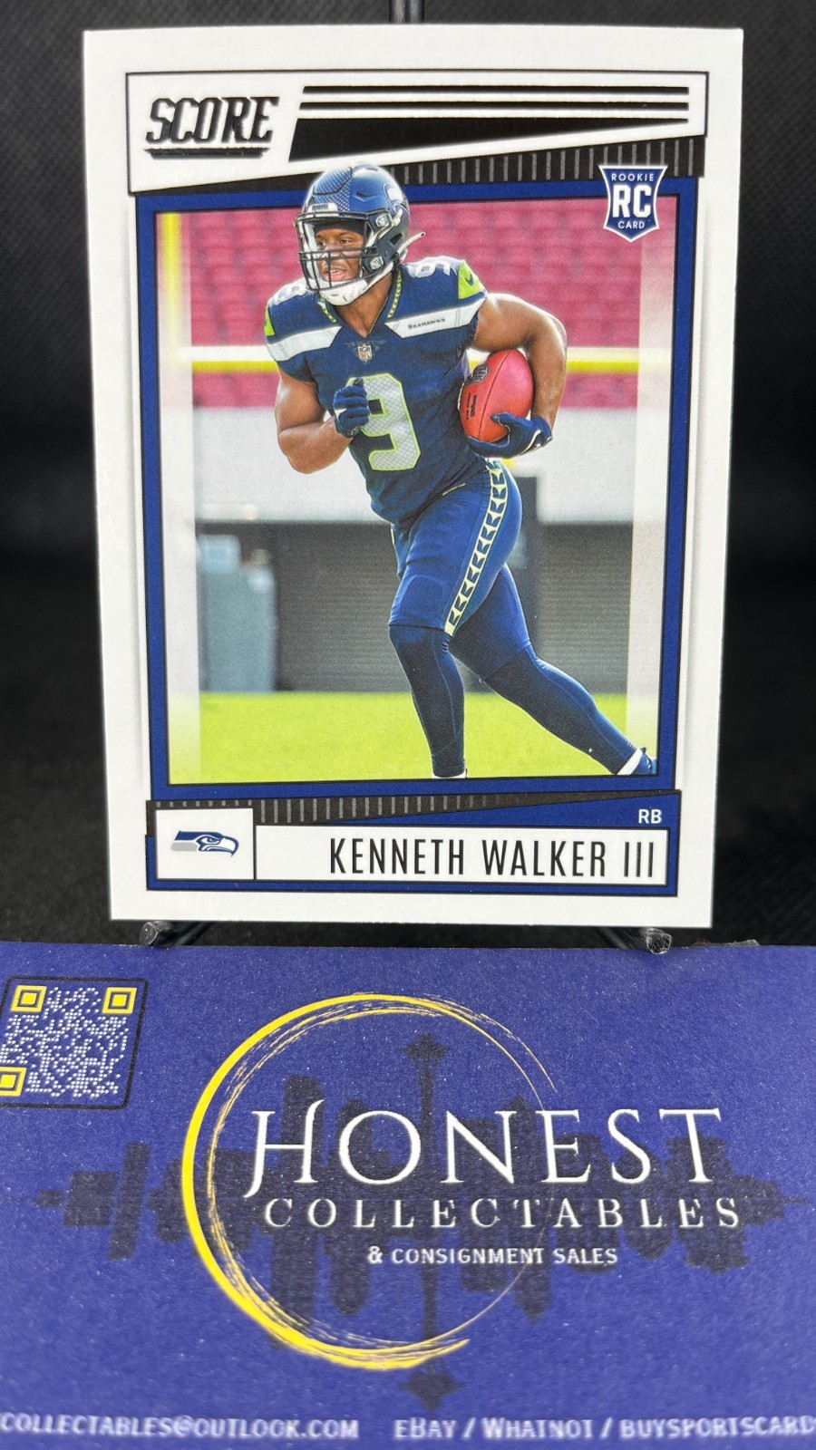 Kenneth Walker III #329 Football Cards 2022 Panini Score trading card — raw and PSA graded price guide