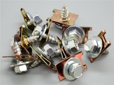 20 Schrauben Blechmutter Unterboden Kotflügelschrauben für Kfz BMW Opel Ford VW