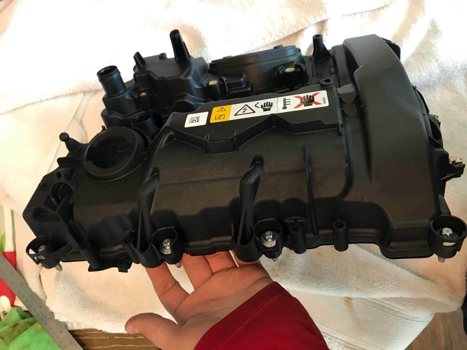 Mini Cooper Genuine 1112761127 Cylinder Head Cover - Valve Cover 11-12-7-611-277