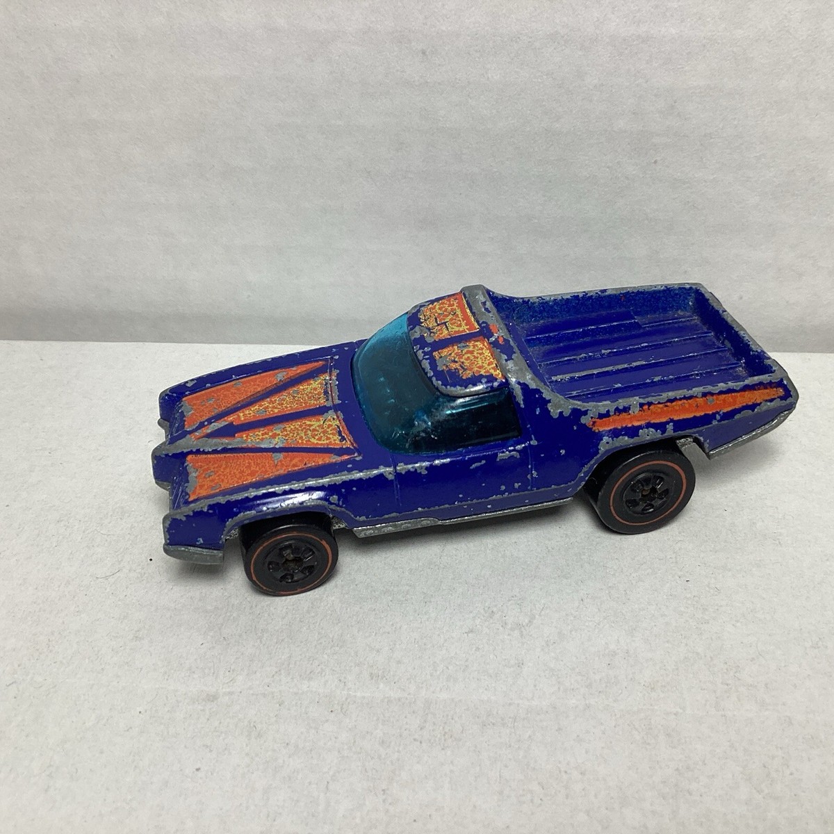 1973 Redline Hot Wheels Breakaway Bucket Blue. Made In Hong Kong