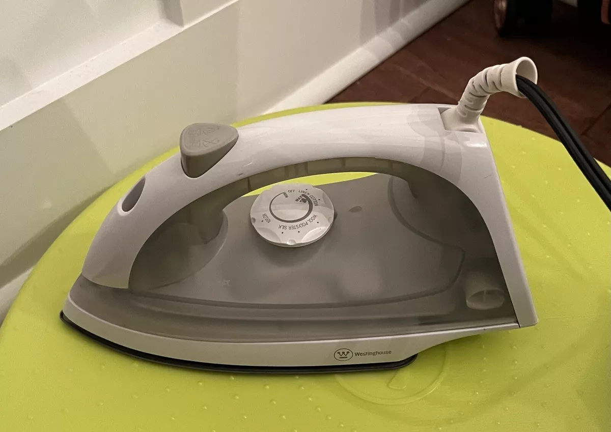 Westinghouse Steam Dry Iron 1200 Watts Model WST5019G White Gray Great Condition