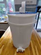 Honey Extractor, Spinner Thornes Tabletop Honey Extractor