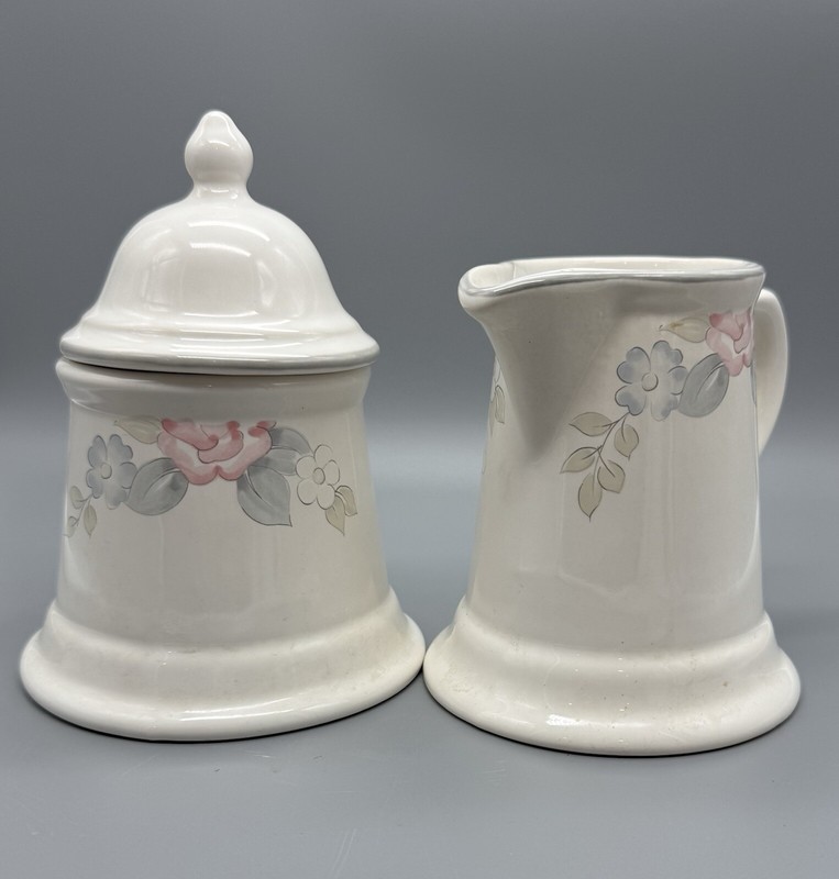 Pfaltzgraff  Windham Pattern - Sugar Bowl with Lid and Creamer Set
