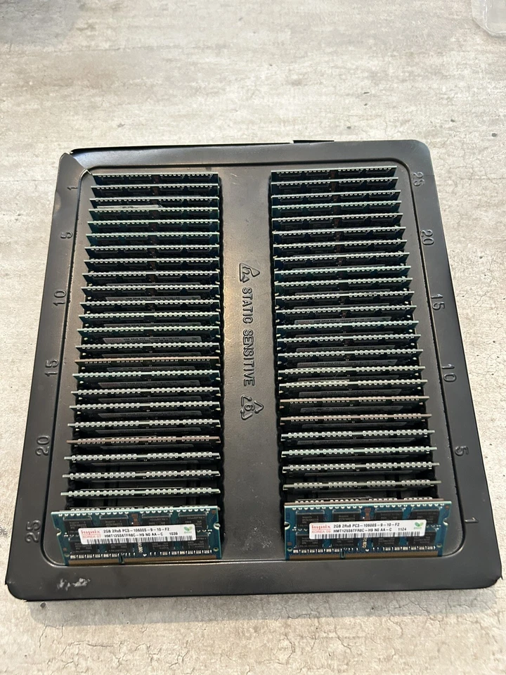 Memoria per Notebook 2GB PC3-10600 DDR3 1333 204-Pin SO-DIMM Samsung Hynix - Immagine 3 di 3