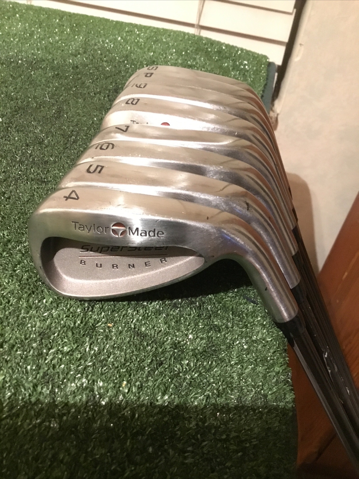 TaylorMade Burner Supersteel Irons Set (4PWSW) Seniors M70 Graphite