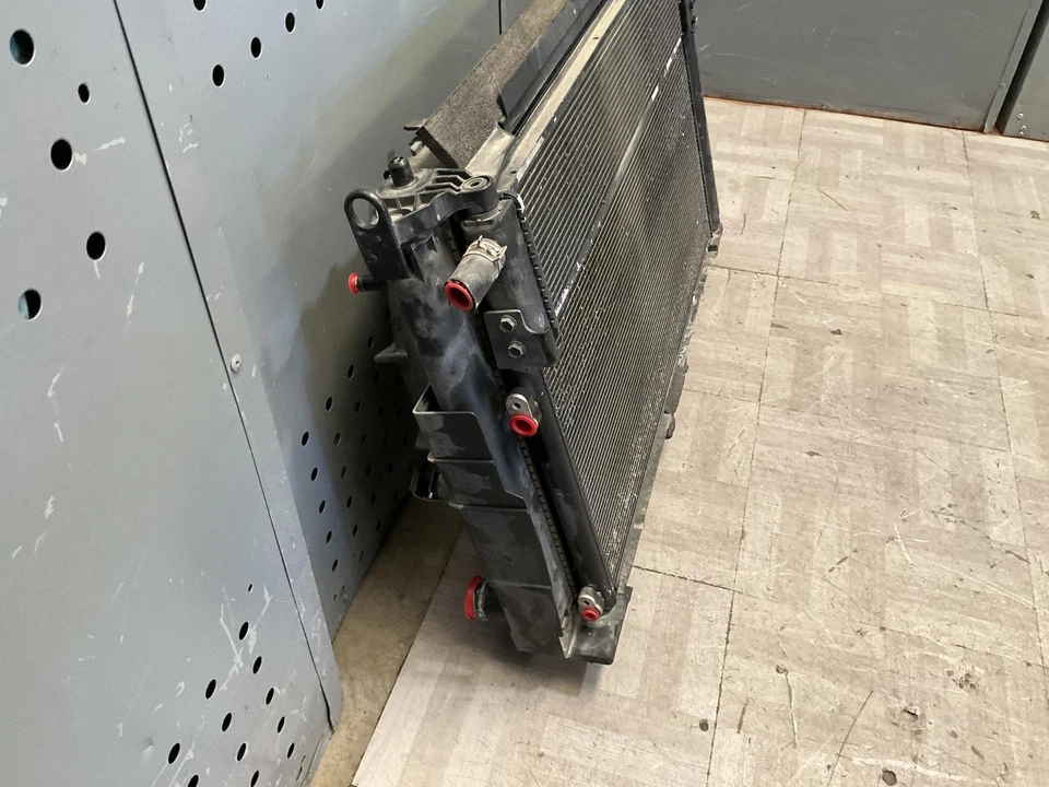 2015-2017 Lexus Nx300h Radiator Set W/Condenser & Cooling Fan Factory OEM Part - Image 2 of 4