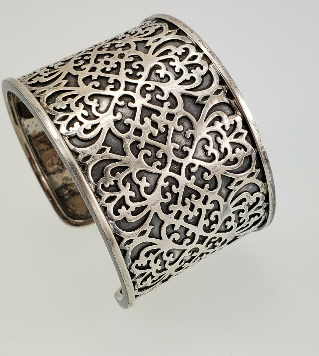 アクセサリー Italy 925 balls cuff bangle Amazon.com: Men's Cuff Bracelet with Ball Ends Sterling