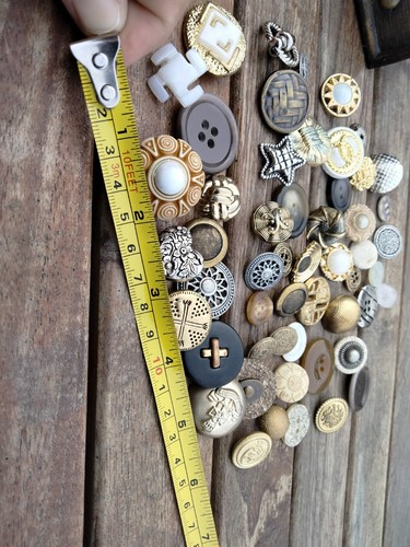 Vtg Gold button lot 50 buttons fancy costume craft mix plastic metal celestial - Picture 5 of 5