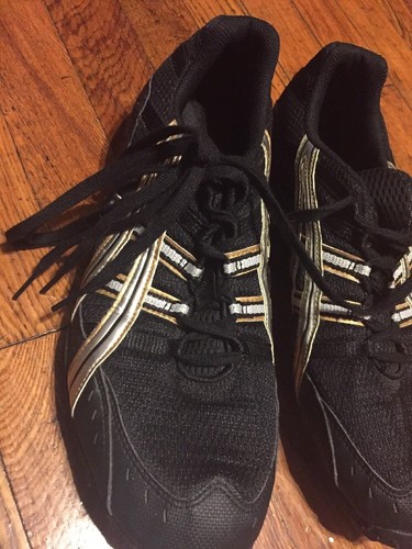 Asics Black, Silver, & Bronze Hyperixc Track Shoes Gy606 Size 10 - Picture 2 of 8