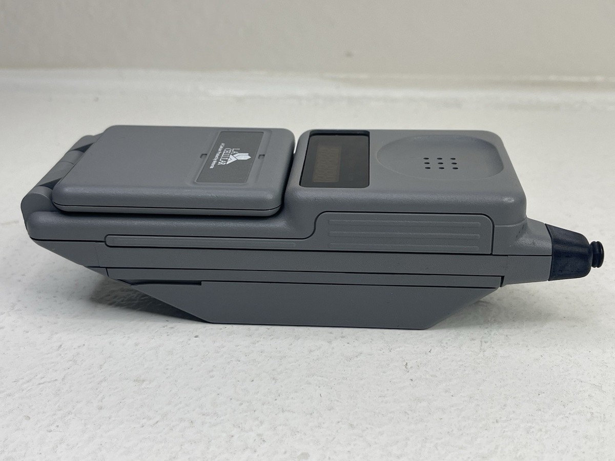 Vintage Motorola Brick Flip Cell Phone MODEL Battery Gray BIG