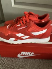 Used REEBOK classic nylon sneakers men’s 10 red/white