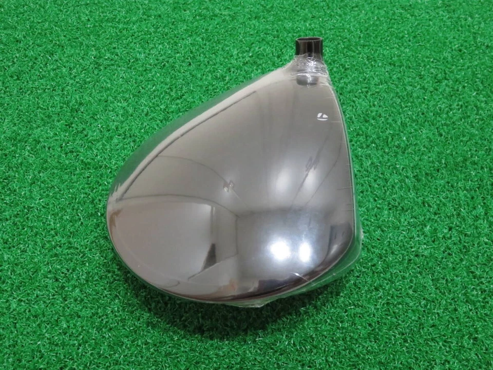 TaylorMade Qi10 Max Driver Head Only 9 deg Right Hand Headcover New - Image 2 of 4