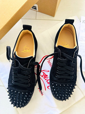 Christian Louboutin Louis Junior Spikes Damen Sneaker Schwarz EU 37,5 Low Top