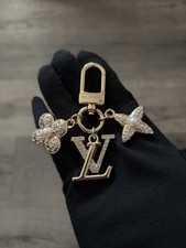 Louis Vuitton Gold Charm Keychain Key Ring Holder