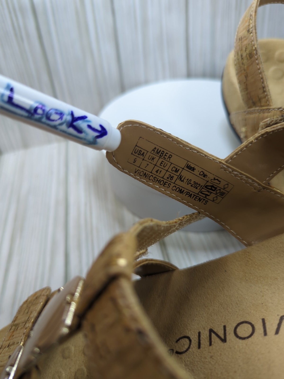 Vionic Amber Adjustable Sandals size 9 Podiatrist… - image 9