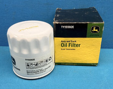Genuine John Deere TY15592E OEM Auto  Truck Oil Filter