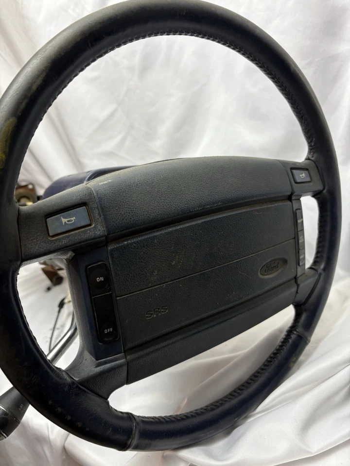 1996 ford crown vic wheel and cover a COLUMN CROWN VIC MARQUIS - Image 2 of 4