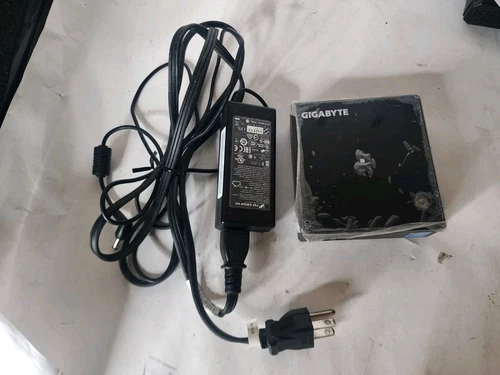 Gigabyte BRIX GB-BXi7-5500 I7-5500u@2.40ghz, No Ram No Hdd