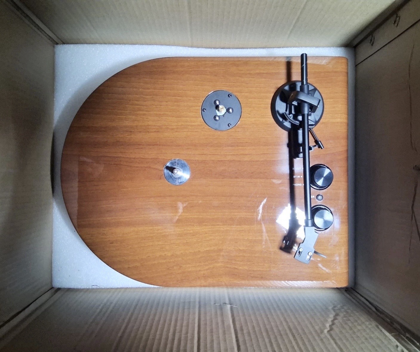 Udreamer UD009 Turntable with Double Bluetooth Connectivity 