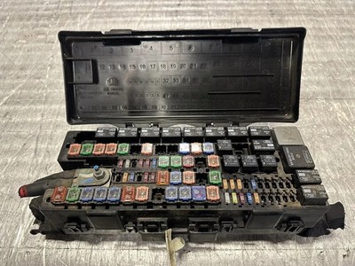 2011-2014 Ford F150 Pickup 3.5L Engine Fuse Box Core Support Mounted Turbo